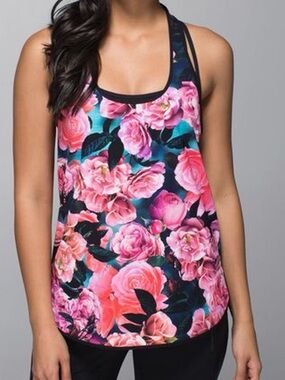 Lululemon Coastal Tank/Secret Garden / Black Size 6